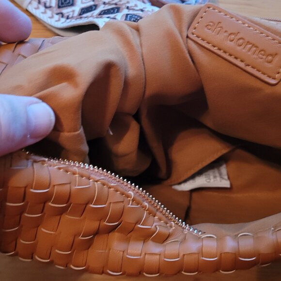 Ahdorned Woven Vegan Leather Handbag Light Brown - Picture 5 of 9